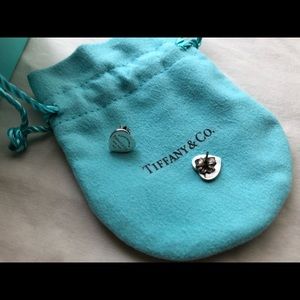 Return to Tiffany mini heart tag earrings silver
